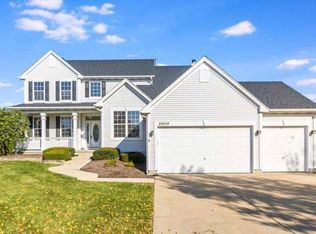 24214 W Apple Creek Ln, Plainfield, IL 60586