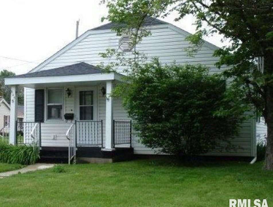 605 S Main St, Canton, IL 61520 Zillow