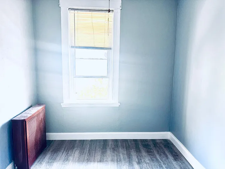 25 Columbia Ave #2 — Photo 8