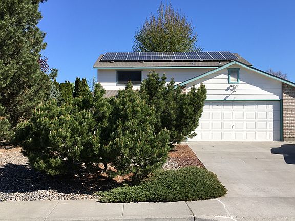 3rd image of 2361 Hummingbird Ln