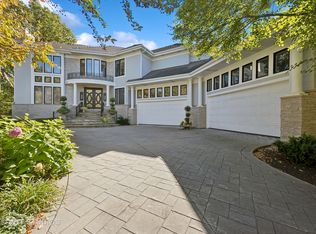 1525 Woodcrest Ct, Aurora, IL 60502