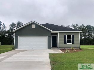 105 Rebel Estates Dr, Springfield, GA 31329