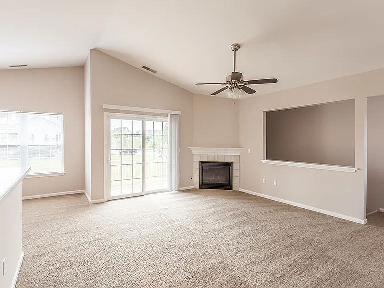 Oakmonte Apartment Homes — Photo 15