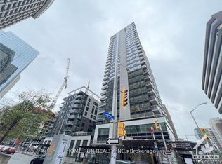 340 Queen St #1710, Ottawa, ON K1R 5A5