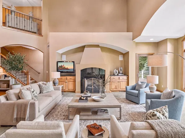 4531 Island View Dr, Mound, MN 55364