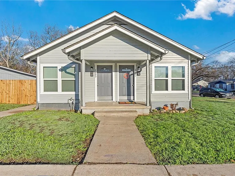 2601 McFerrin Ave — Photo 1