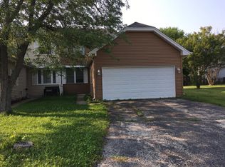 1327 Andover Dr, Aurora, IL 60504