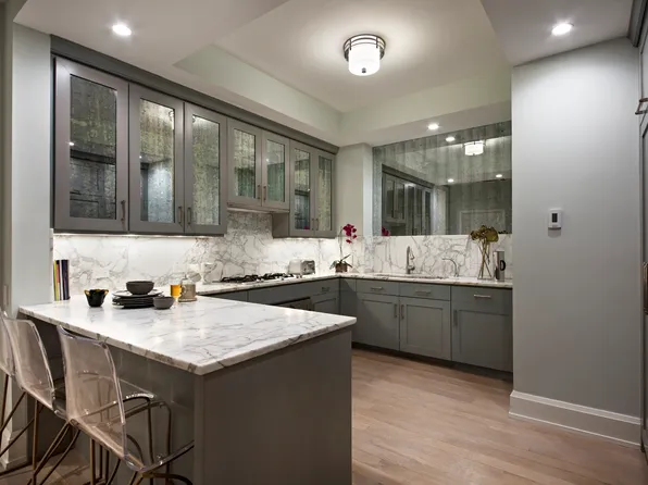 31 East 28th Street image 2 of 8