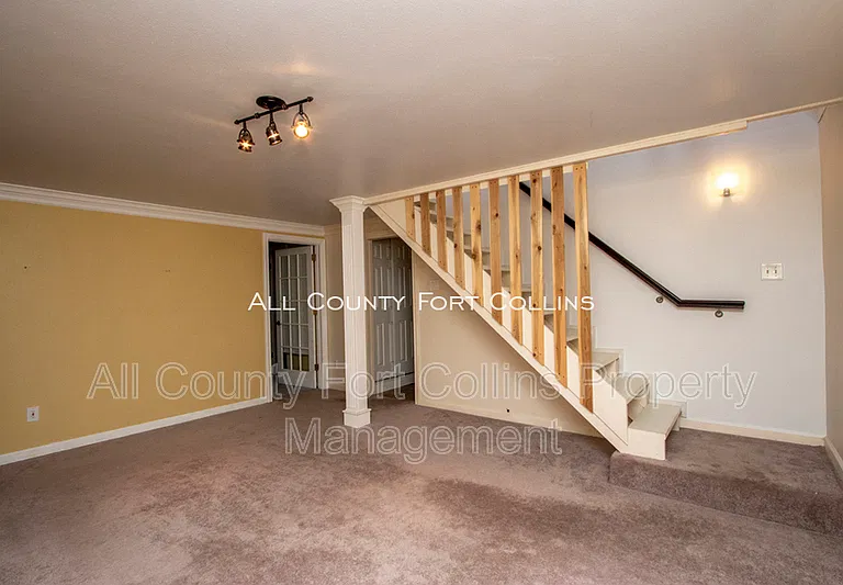 2730 Hanover Dr — Photo 14
