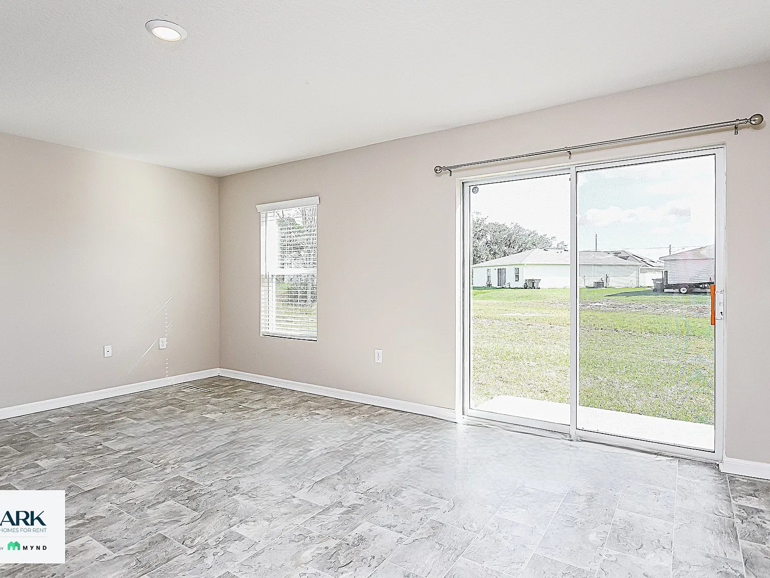 4 bed, 2.0 bath, 1449 sqft, $1,599 — Photo 4