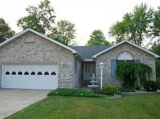 2188 Crestmont Dr, Girard, OH