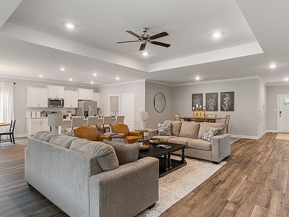 3rd image of 1068 Birch Ln