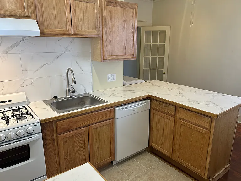 2508 Pine St #H — Photo 10