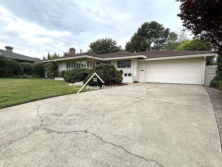 3107 Clairidge Way — Photo 4