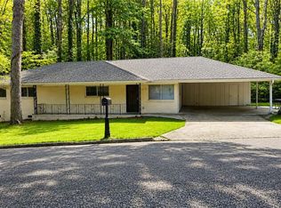 3226 Cloverhurst Dr, East Point, GA 30344