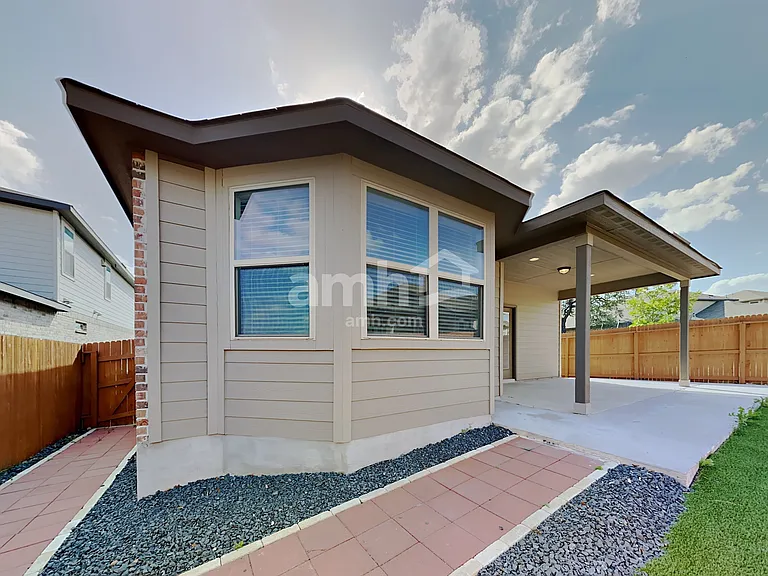 2126 Abadeer Trl — Photo 21