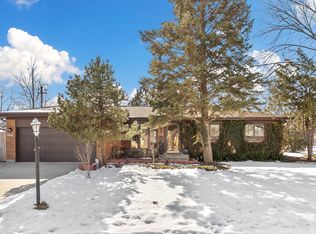 105 King Ln, Des Plaines, IL