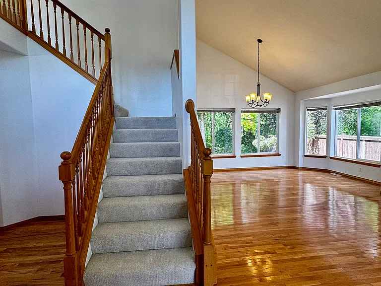 751 Bremerton Pl NE — Photo 5