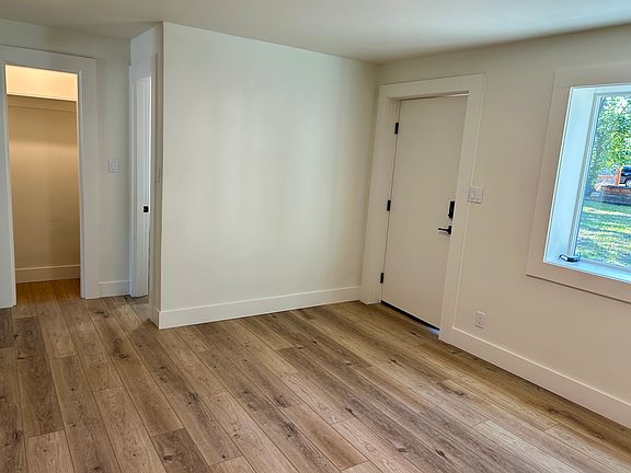 5th image of 230 Central Ave #1
