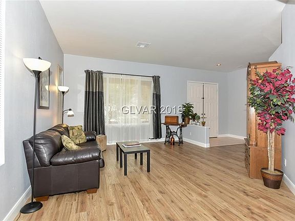 4th image of 1335 Dover Glen Dr