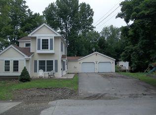 564 Main St, Calais, ME 04619