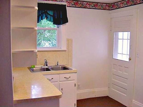 Kitchen Counter Space