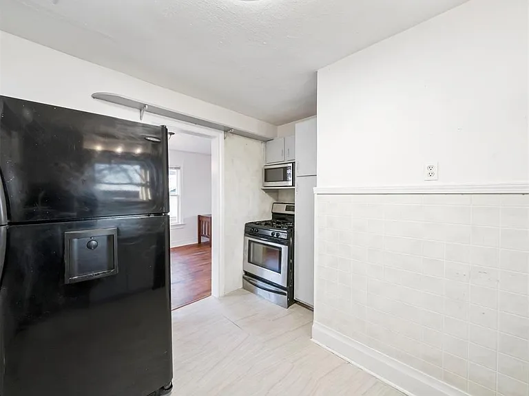 1909 Lubbock St #2 — Photo 7