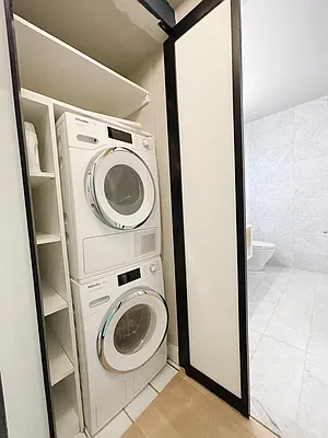 Rented by Compass | media 26