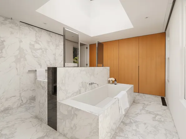 55 West 9th Street image 16 of 18