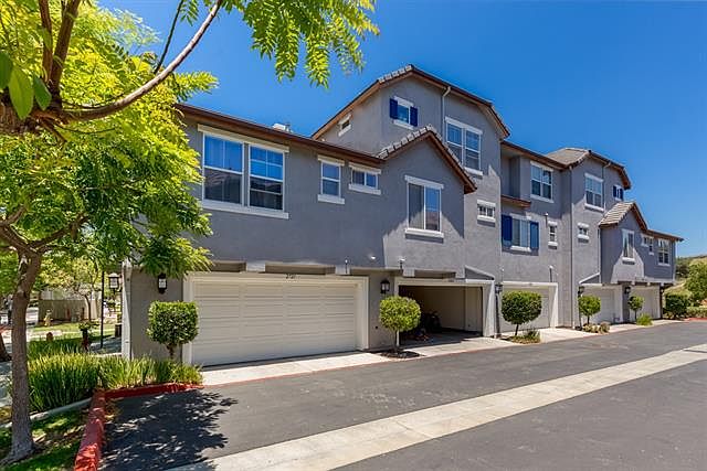 2nd image of 2721 Wild Cherry Ct