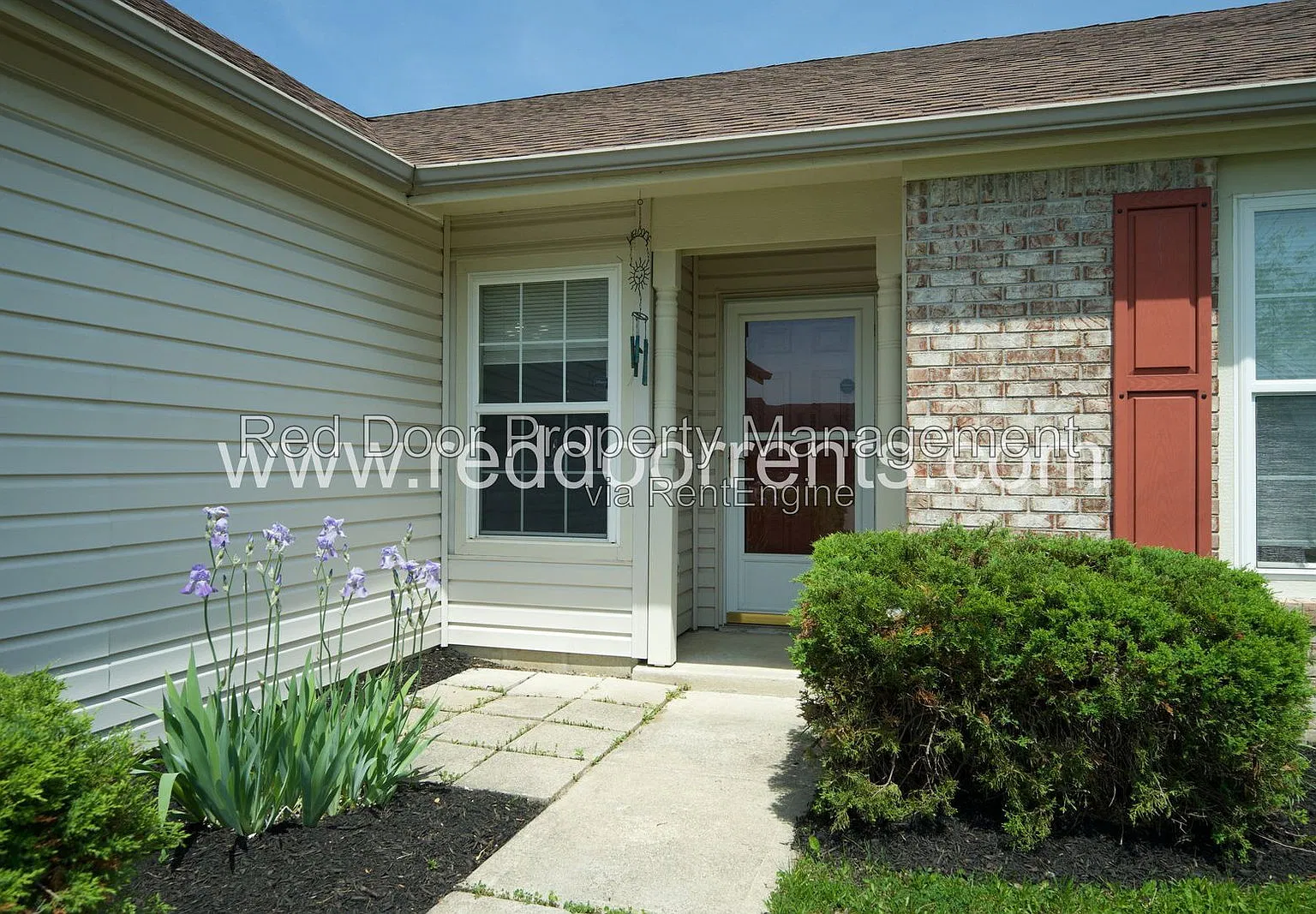 3 bed, 2.0 bath, 1212 sqft, $1,710 — Photo 2