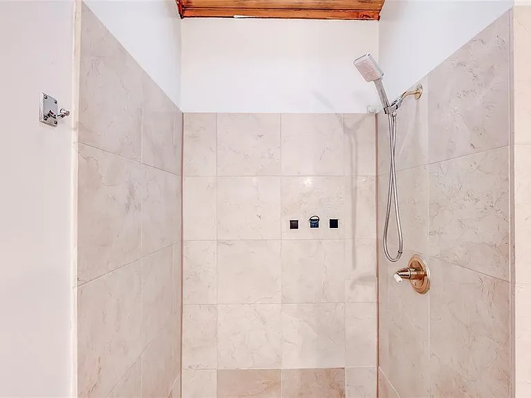 208 Westhaven Dr — Photo 20