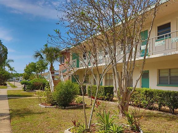 4th image of 5825 18th St N APT 12