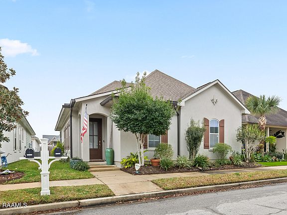 2nd image of 116 Laurel Grove Blvd
