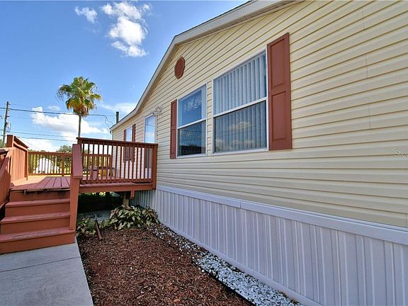 5th image of 3731 Silver Lake Dr