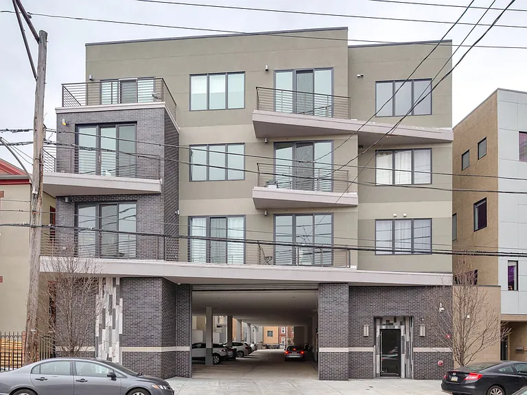 820 N 3rd St. — Photo 8