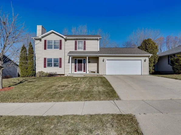 103 Lazy Lake DRIVE, Fall River, WI 53932