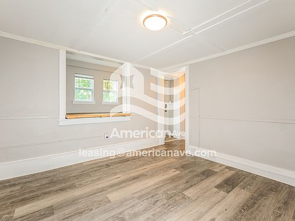 4-Dining Room