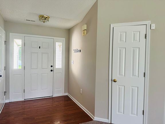 Beautiful Foyer_10072024