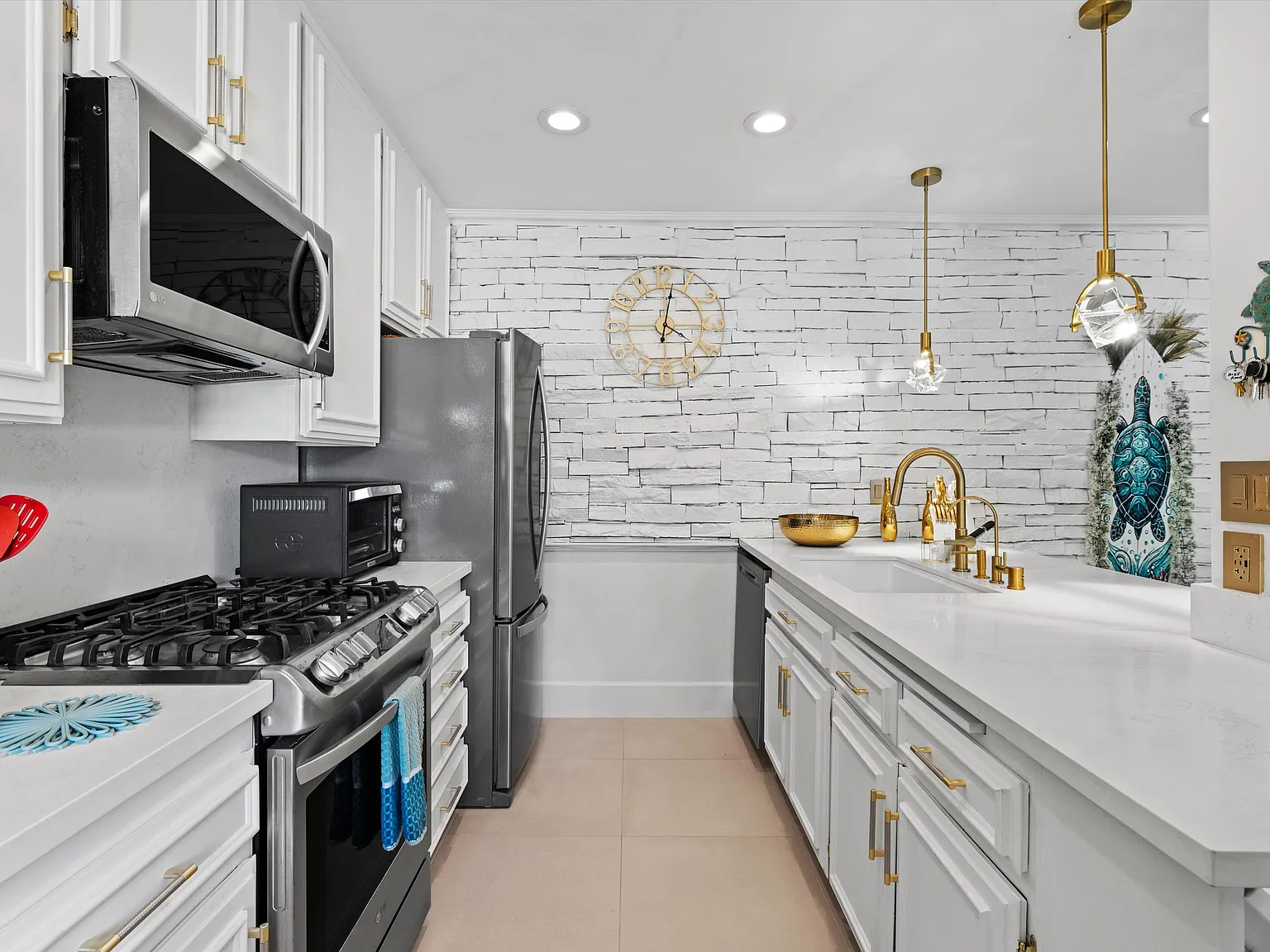 1 bed, 675 sqft, $4,295 — Photo 2