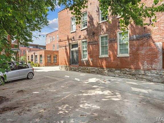 3rd image of 2900 Indiana Ave APT 3
