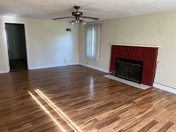 4th image of 9145 N Western Ave