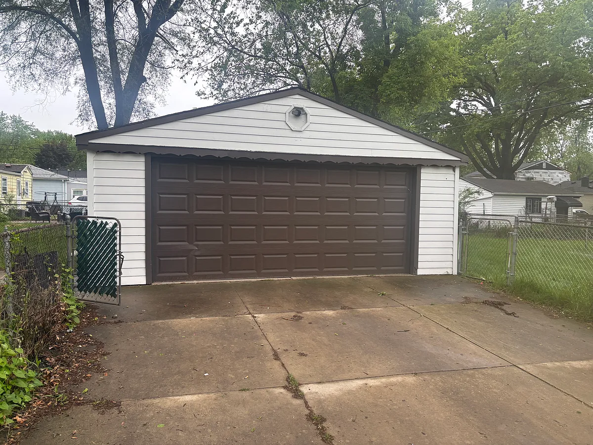 Building Photo - 6304 Marvin St