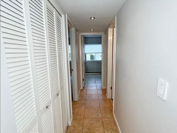 4th image of 53 Veronese Ct #53