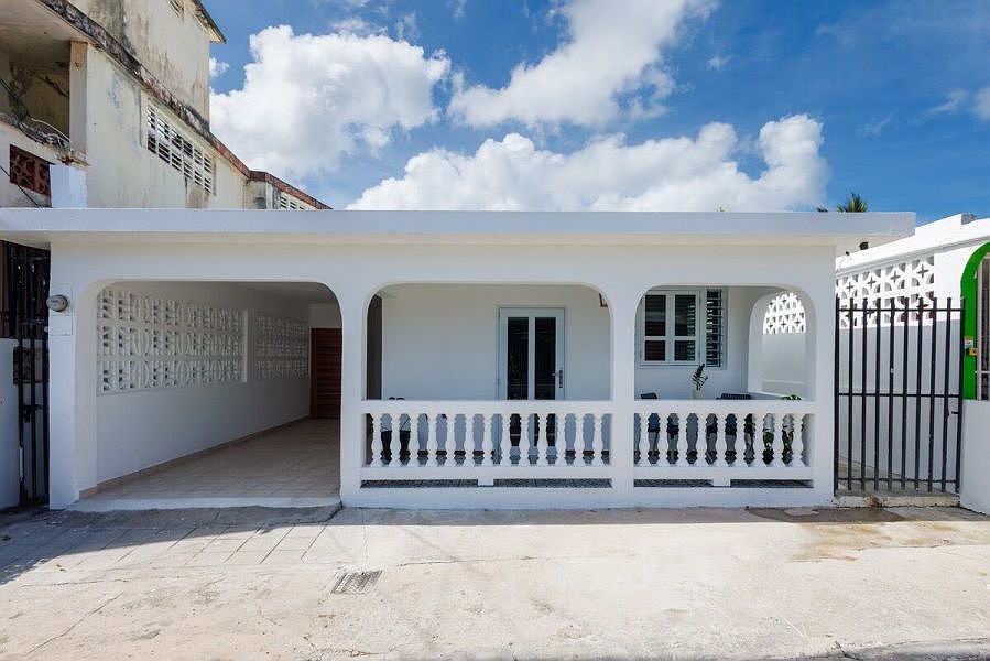 1st image of 18 Calle San Rafael