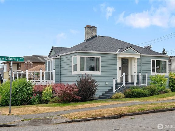 3rd image of 3903 SW Dakota Street