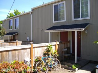 2040 Emerald St APT E, Eugene, OR 97403