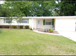 10706 Pine Estates Rd E, Jacksonville, FL 32218