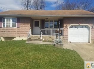 16 Eli Rd, Colonia, NJ 07067