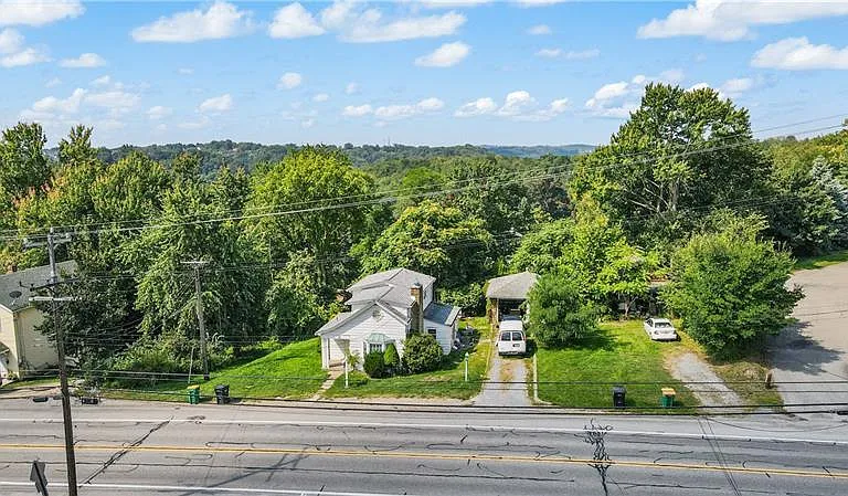 915 Perry Hwy — Photo 9